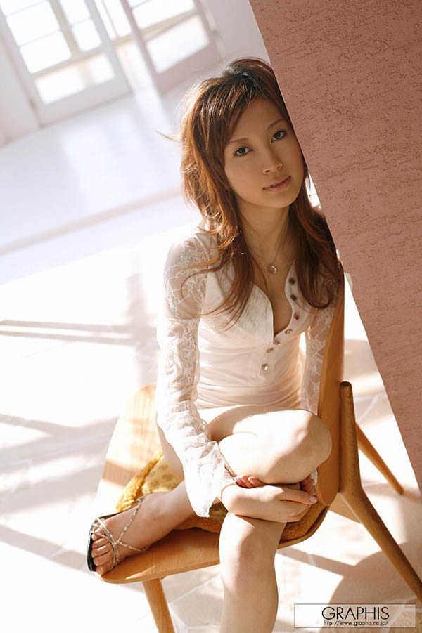 美上セリ(美上芹)流出品番作品FC2 PPV 1566909介绍及预览-八美图