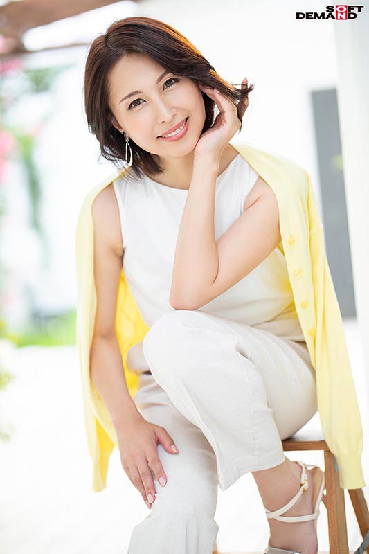 佐田茉莉子(Sada-Mariko)品番作品STARS-404介绍及预览-八美图
